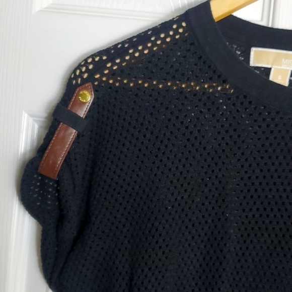 Micheal Kors Knit Short Sleveved Black Top Size Small - Picture 3 of 9